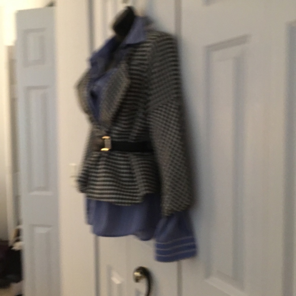 Jacket - Picture 4 of 4